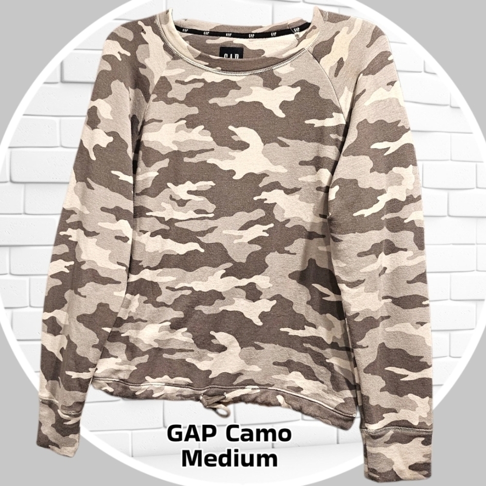 New GAP Sz Medium, Light Gray Camo Pullover w Adj. Drawstring
